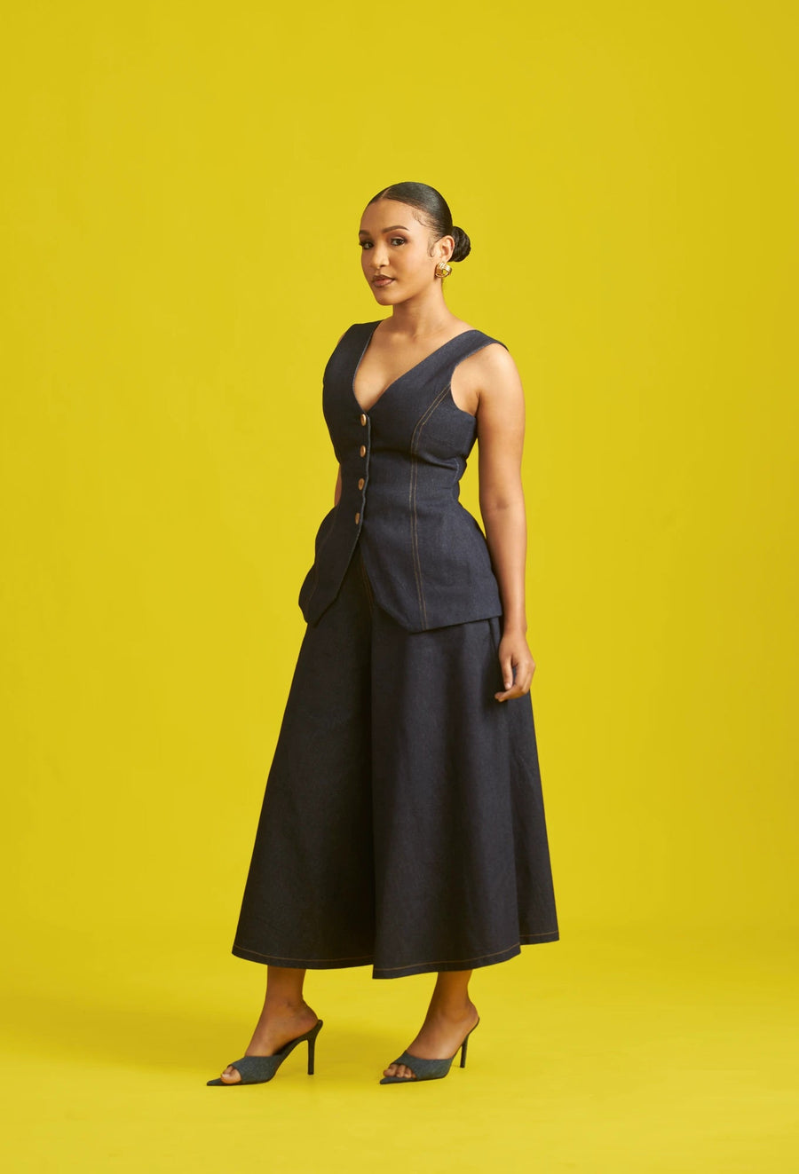 M.O.T Asma Denim Set with Sleeveless V-neck Top and Culottes