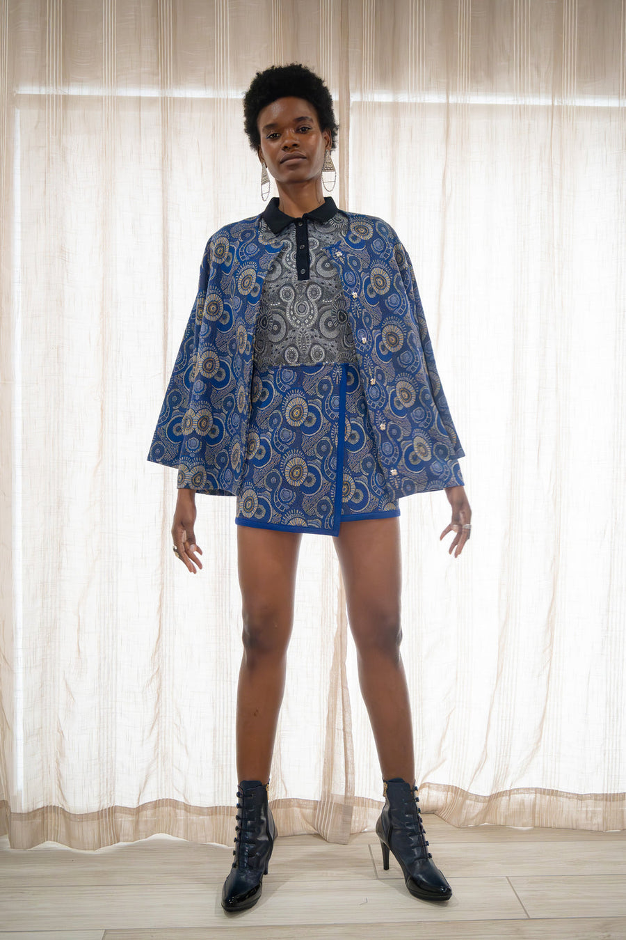 Kahindo Blue Praia Mini Skirt with piping details