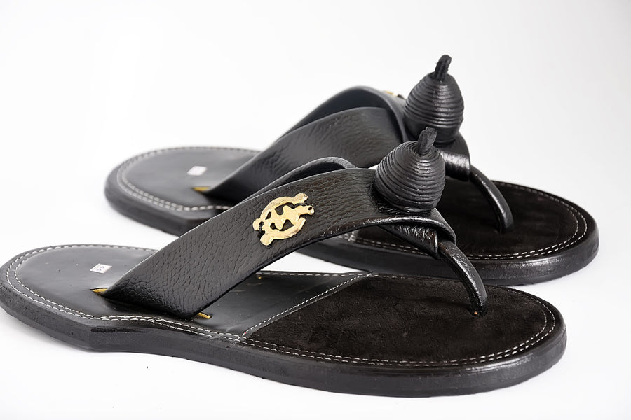 The Akan leather accents Lightweight Slippers