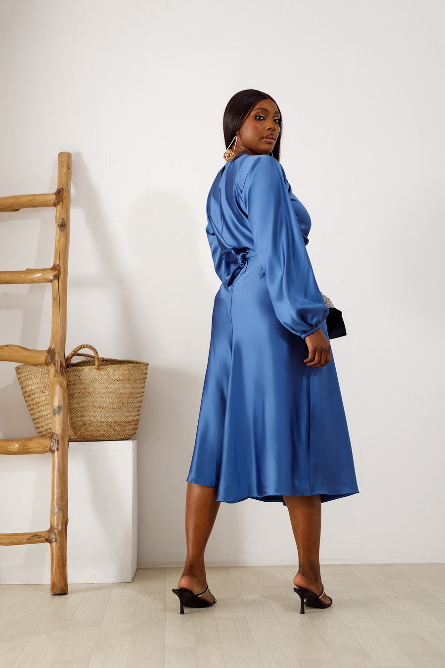 Erilyn Monte Carlo set blue with a blouse and skirts