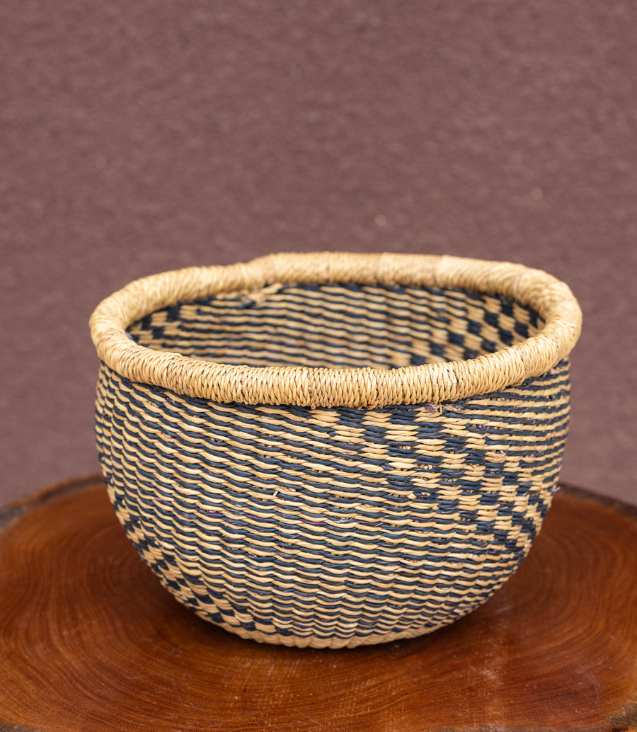 Small Handcrafted round Volta Storage Basket