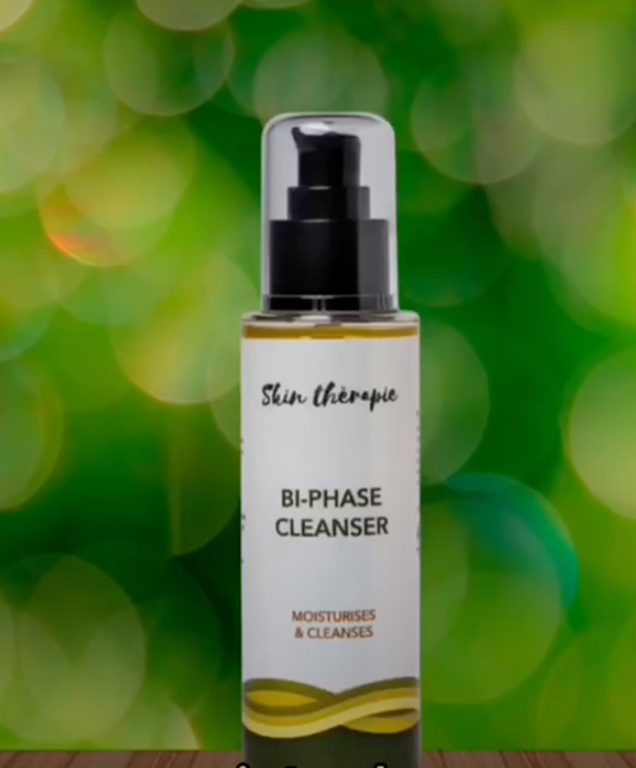 PURE INDULGENCE Bi Phase Cleanser