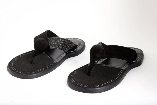 The Akan Black ornament open Slippers in new design
